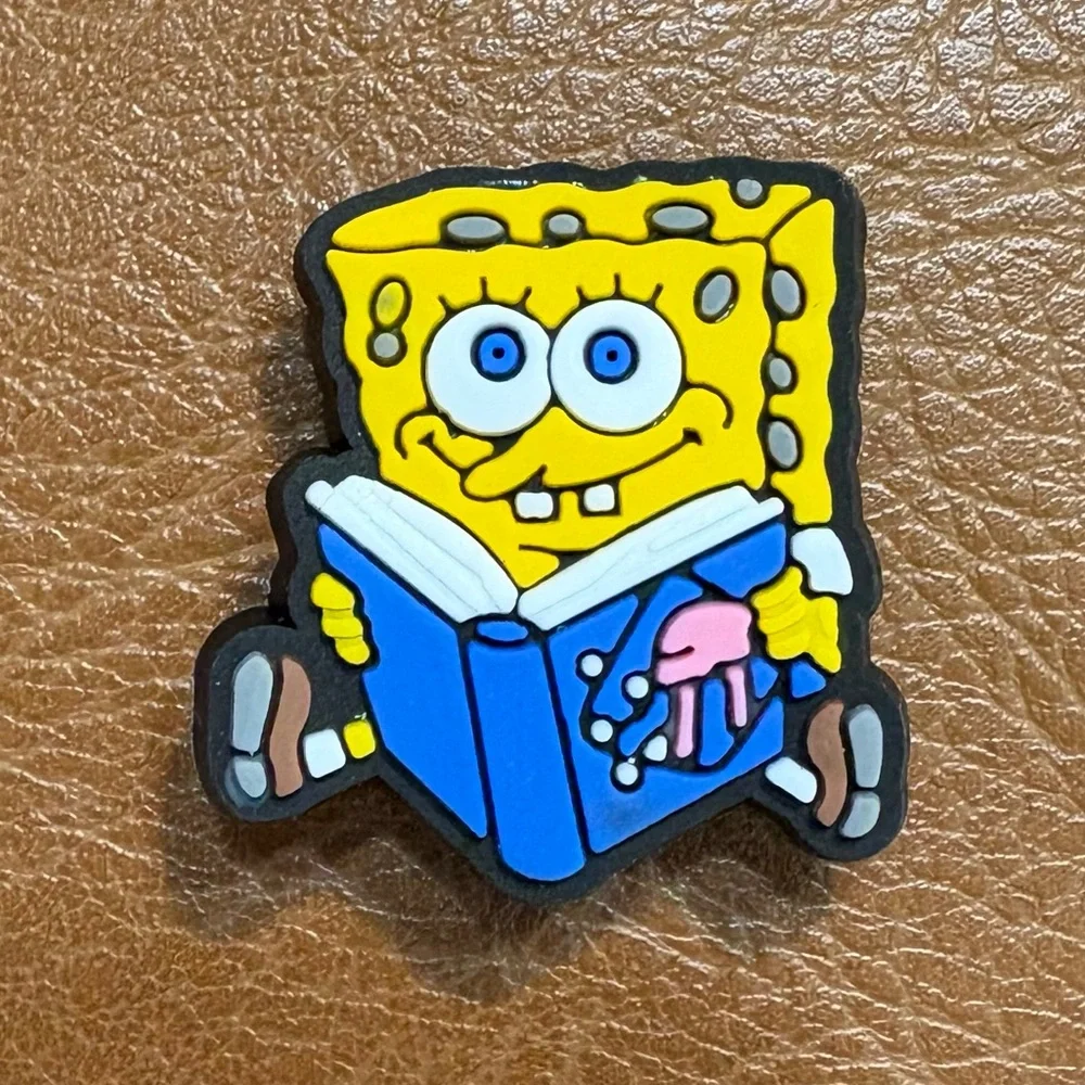 Spongebob Reading Croc Charm - Picture 3 of 4